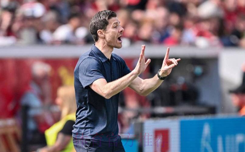 西媒:阿隆索将在欧冠做轮换 阿诺德有望首发出场 西媒:阿隆索将在欧冠做轮换 阿诺德有望首发出场